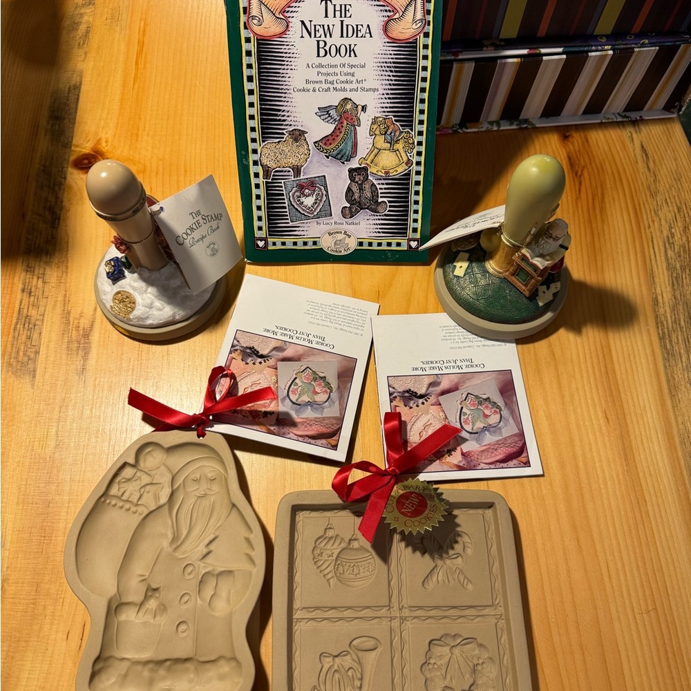 The New Idea Book with Cookie Stamps and Molds